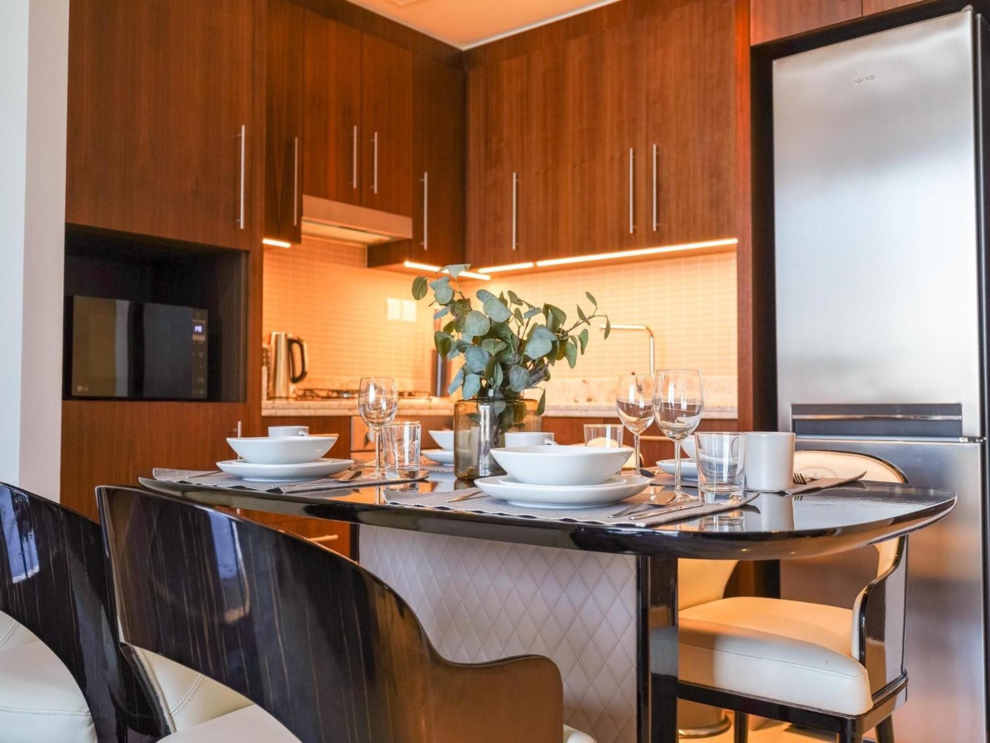 Luxurious Stylish Apartments Across Dubai Mall Burj Khalifa City Views Dış mekan fotoğraf