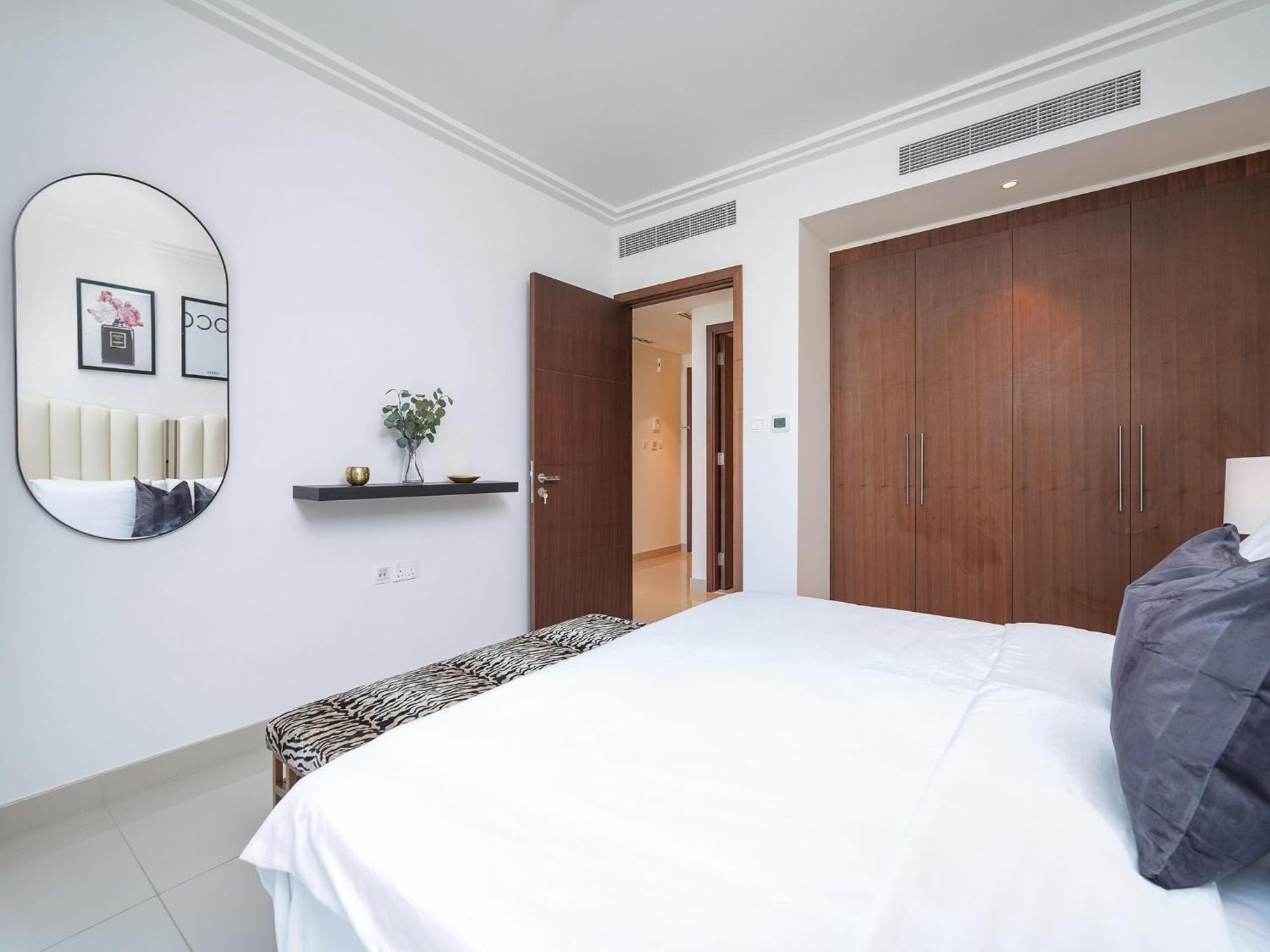 Luxurious Stylish Apartments Across Dubai Mall Burj Khalifa City Views Dış mekan fotoğraf